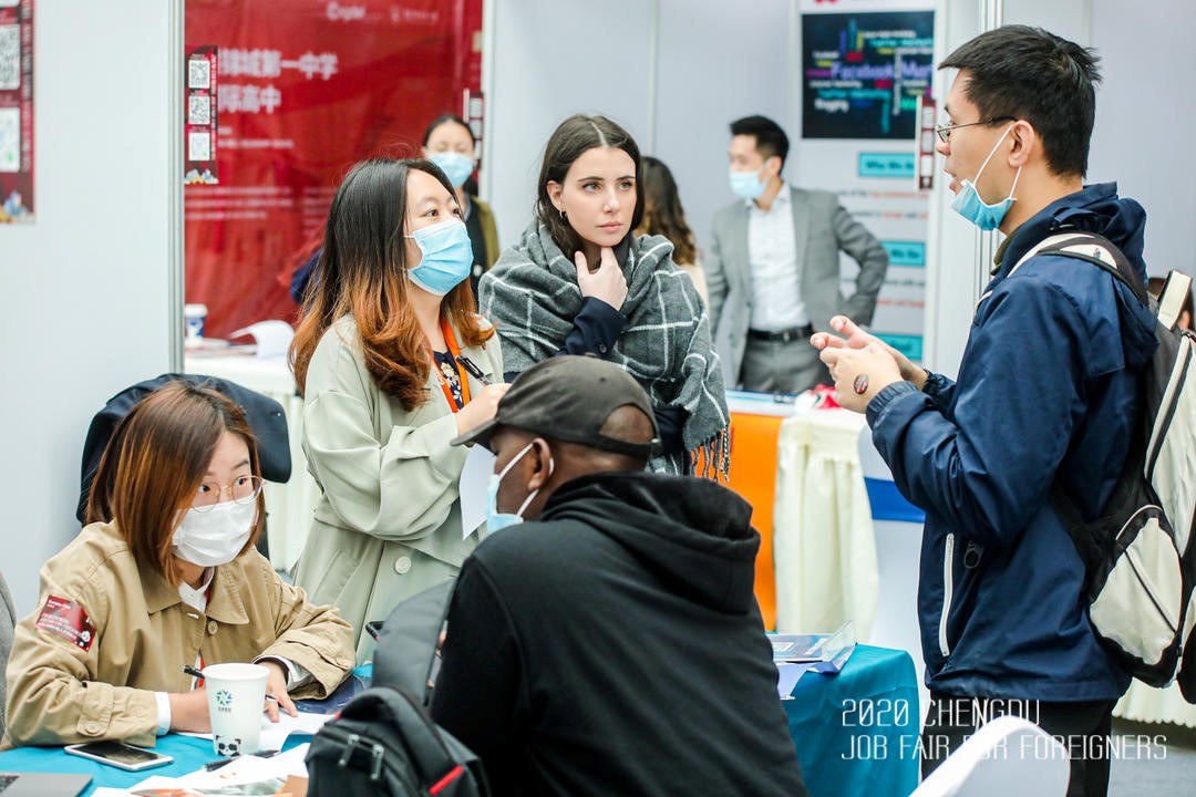 China job fair for foreigners in Chengdu